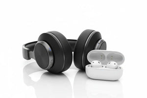 Headphones & Earbuds