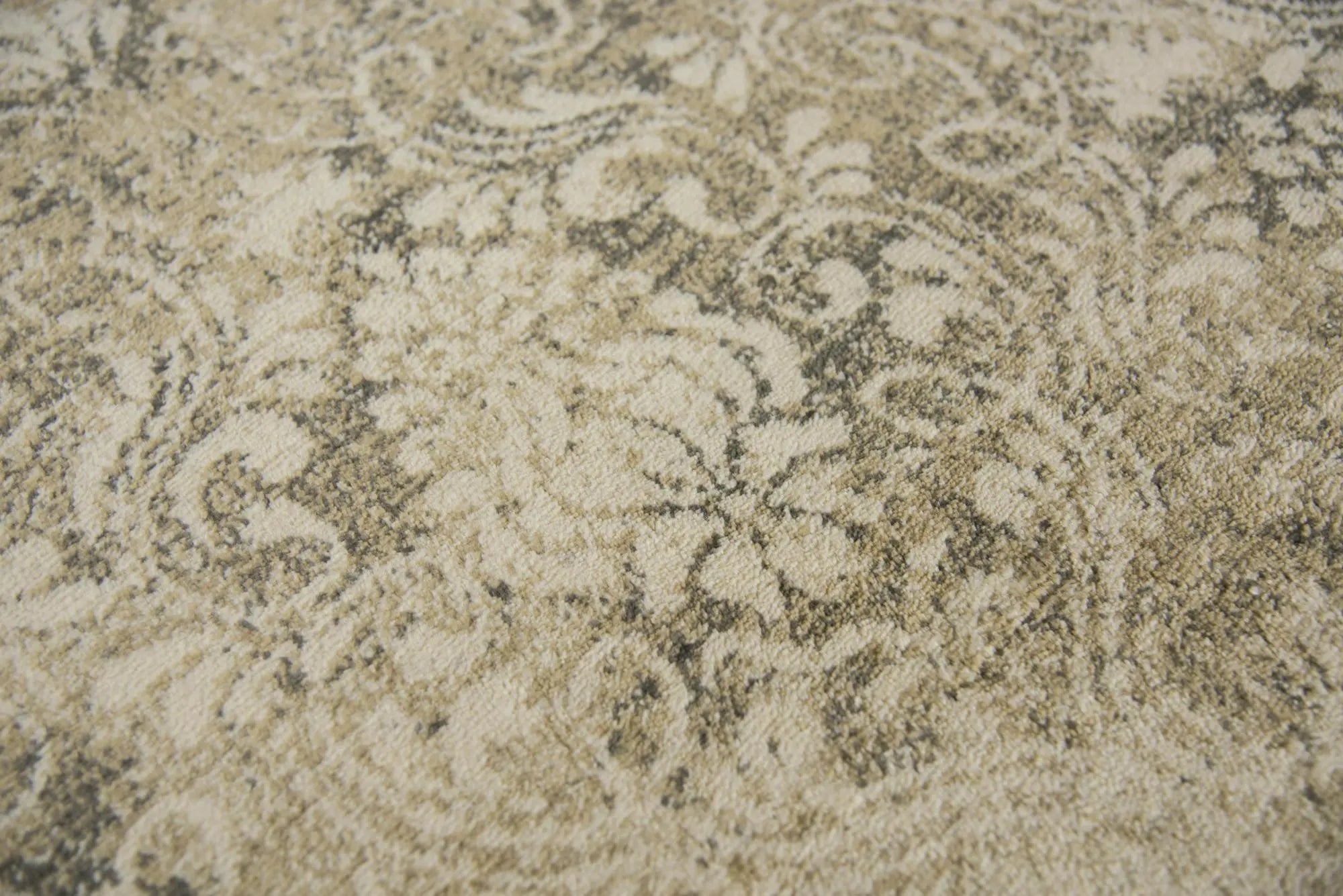 10' Beige And Natural New Zealand Lambs Wool Damask Hand Carved Handmade Area Rug Homeroots Home Decor