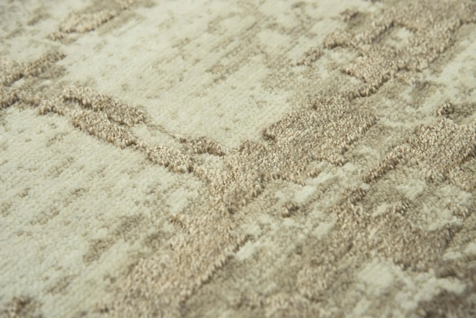 10' Beige Ivory And Tan New Zealand Lambs Wool Abstract Hand Carved Handmade Area Rug Homeroots Home Decor