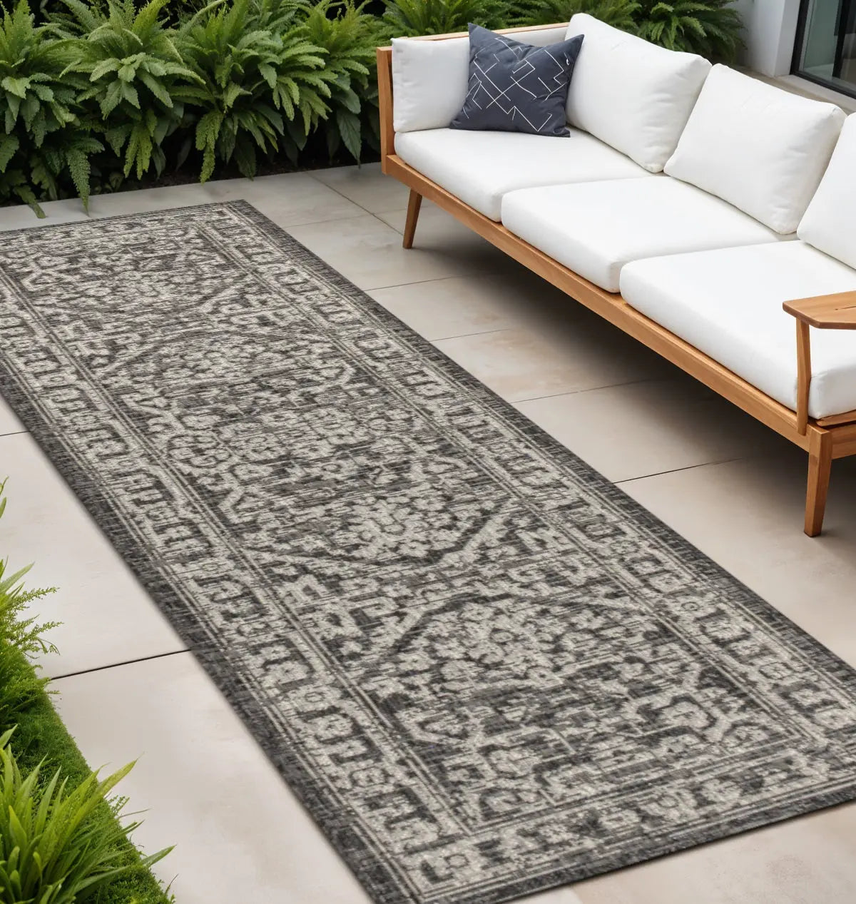 10' Black And Gray Medallion Indoor Outdoor Runner Rug Homeroots Outdoor