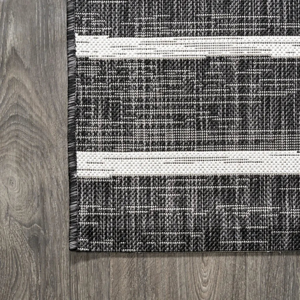 10' Black And Ivory Striped Indoor Outdoor Runner Rug Homeroots Outdoor