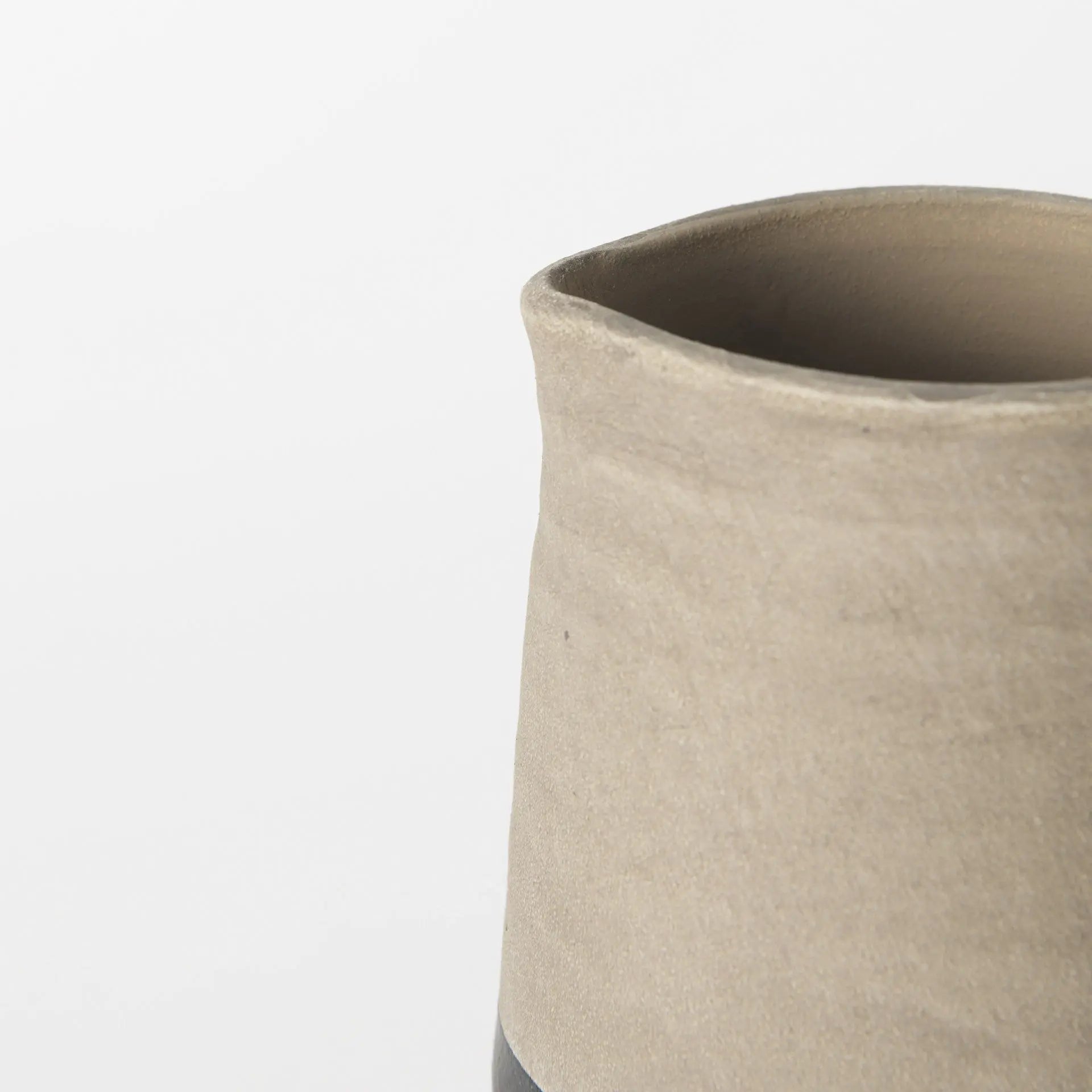 10" Black And Natural Color Block Cylinder Ceramic Jug Vase Homeroots Home Decor