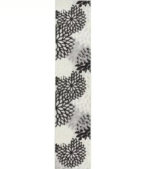 10' Black And White Indoor Outdoor Runner Rug Homeroots Outdoor