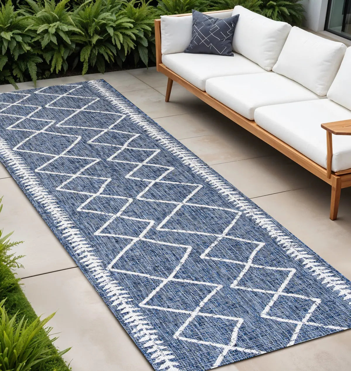 10' Blue And Ivory Trellis Indoor Outdoor Runner Rug Homeroots Outdoor