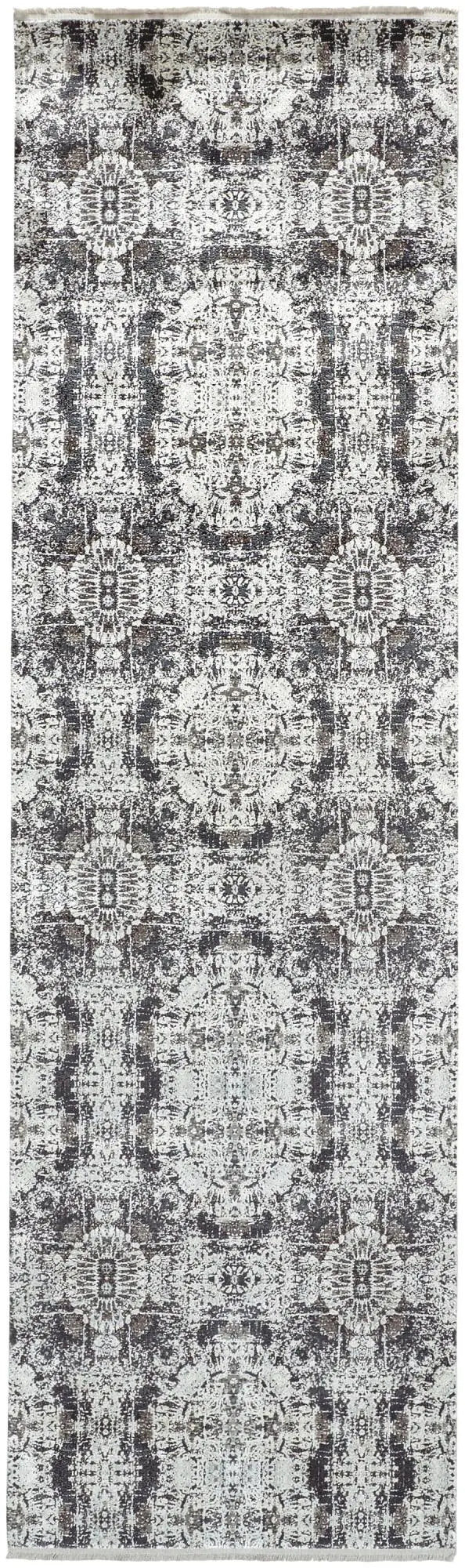10' Gray Ivory And Taupe Abstract Area Rug With Fringe Homeroots Home Decor