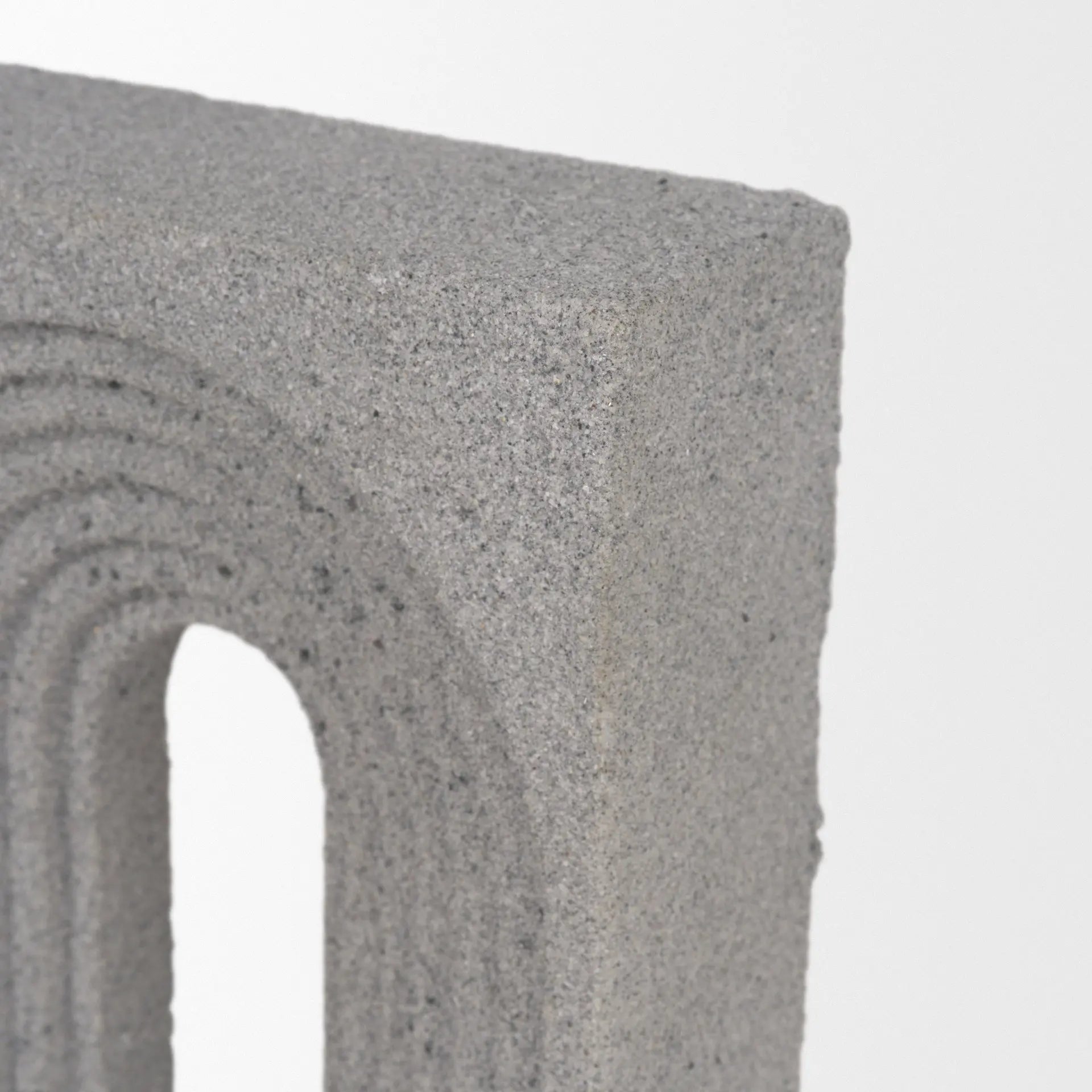 10" Gray Resin Tabletop Sculpture Homeroots Home Decor