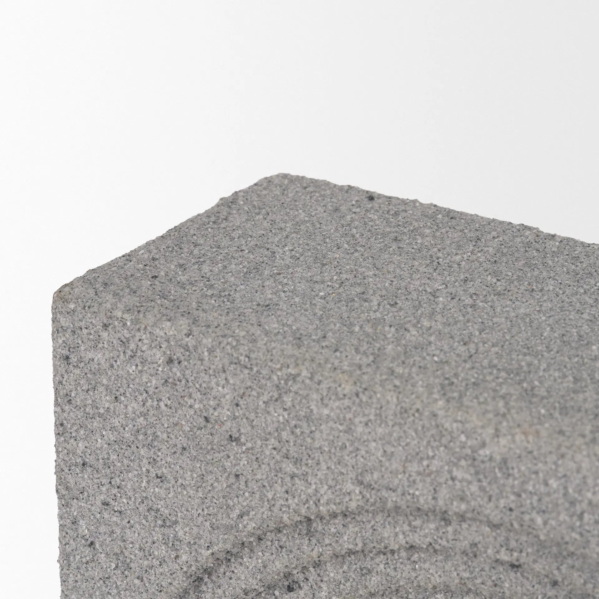 10" Gray Resin Tabletop Sculpture Homeroots Home Decor