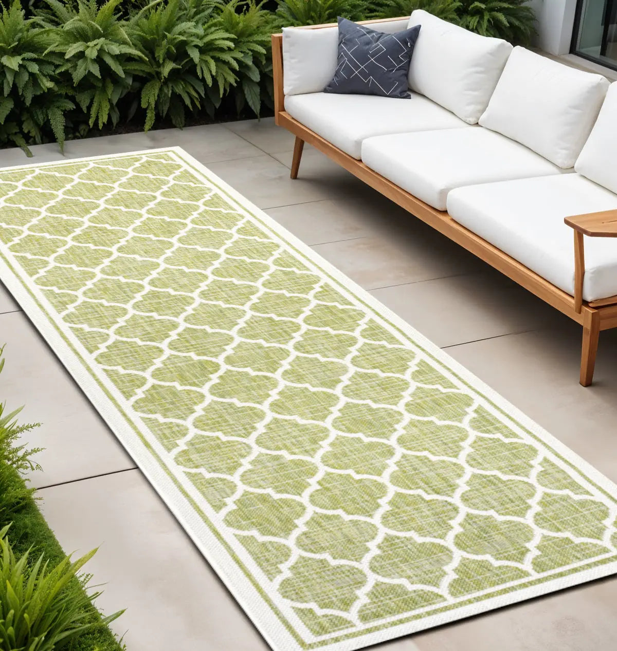 10' Green And Cream Geometric Indoor Outdoor Runner Rug Homeroots Outdoor