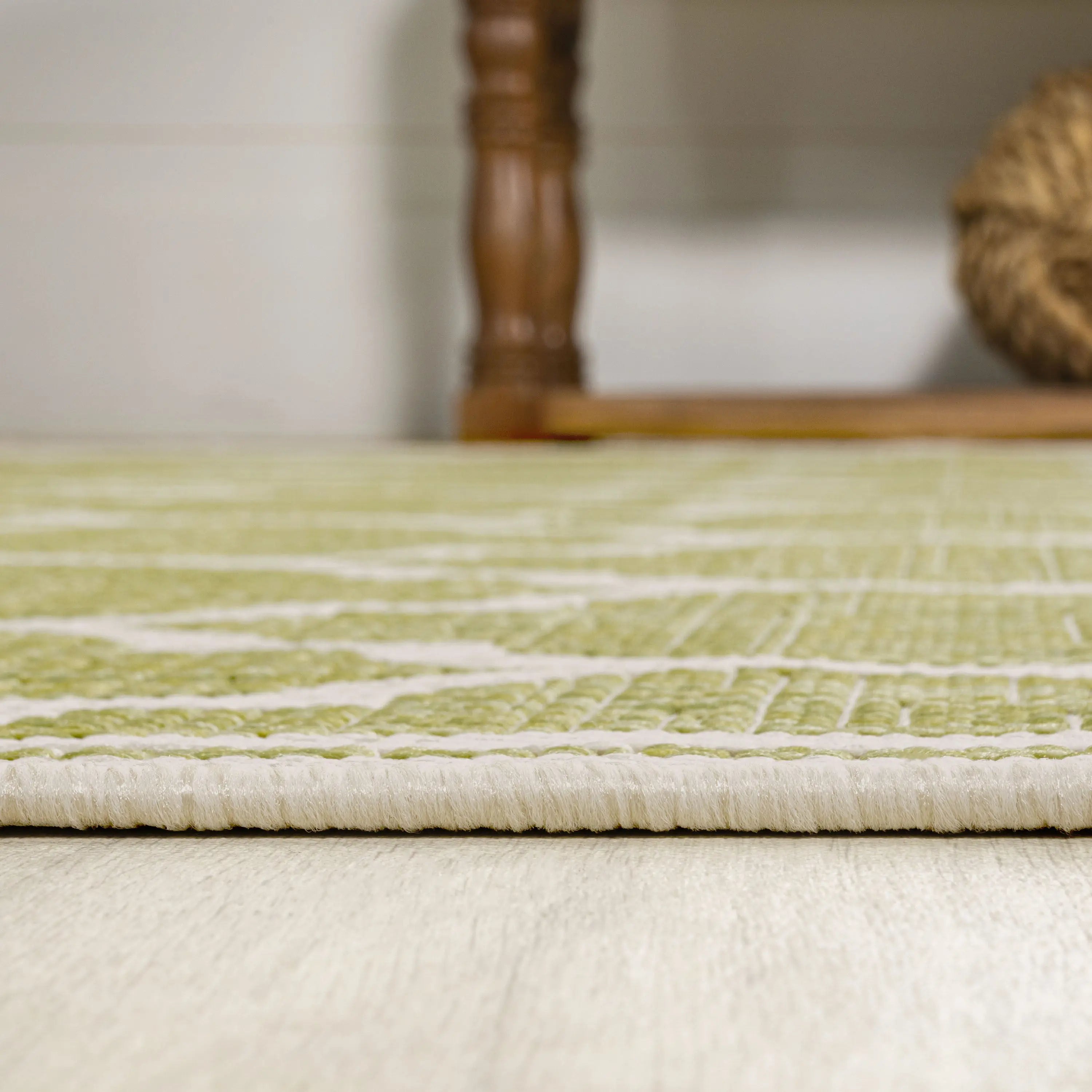 10' Green And Cream Geometric Indoor Outdoor Runner Rug Homeroots Outdoor