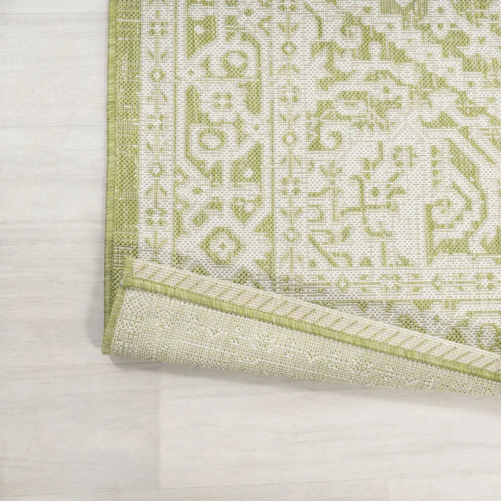 10' Green And Cream Medallion Indoor Outdoor Runner Rug Homeroots Outdoor
