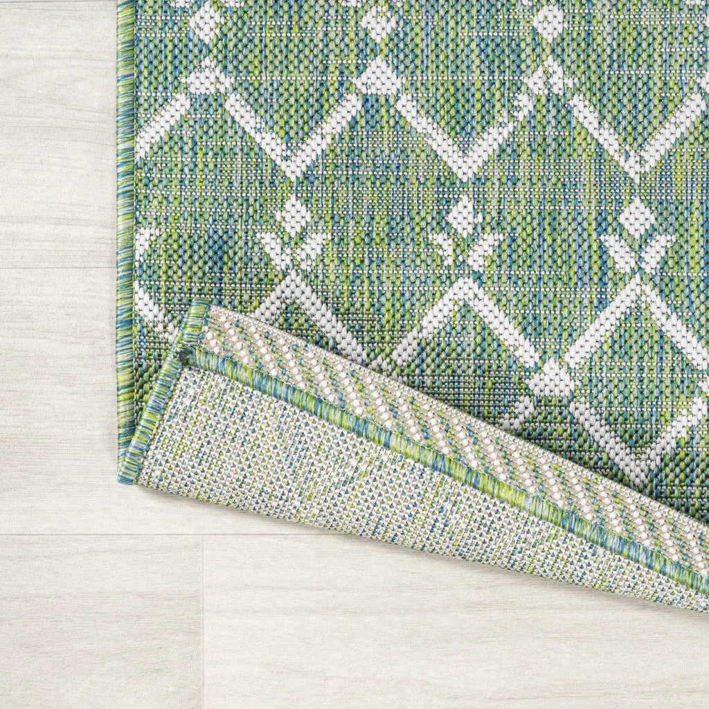 10' Green And Cream Trellis Indoor Outdoor Runner Rug Homeroots Outdoor