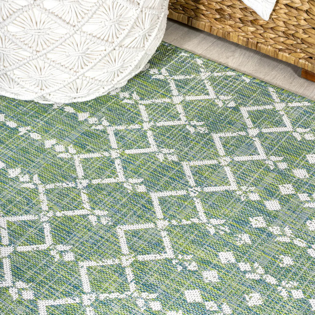 10' Green And Cream Trellis Indoor Outdoor Runner Rug Homeroots Outdoor