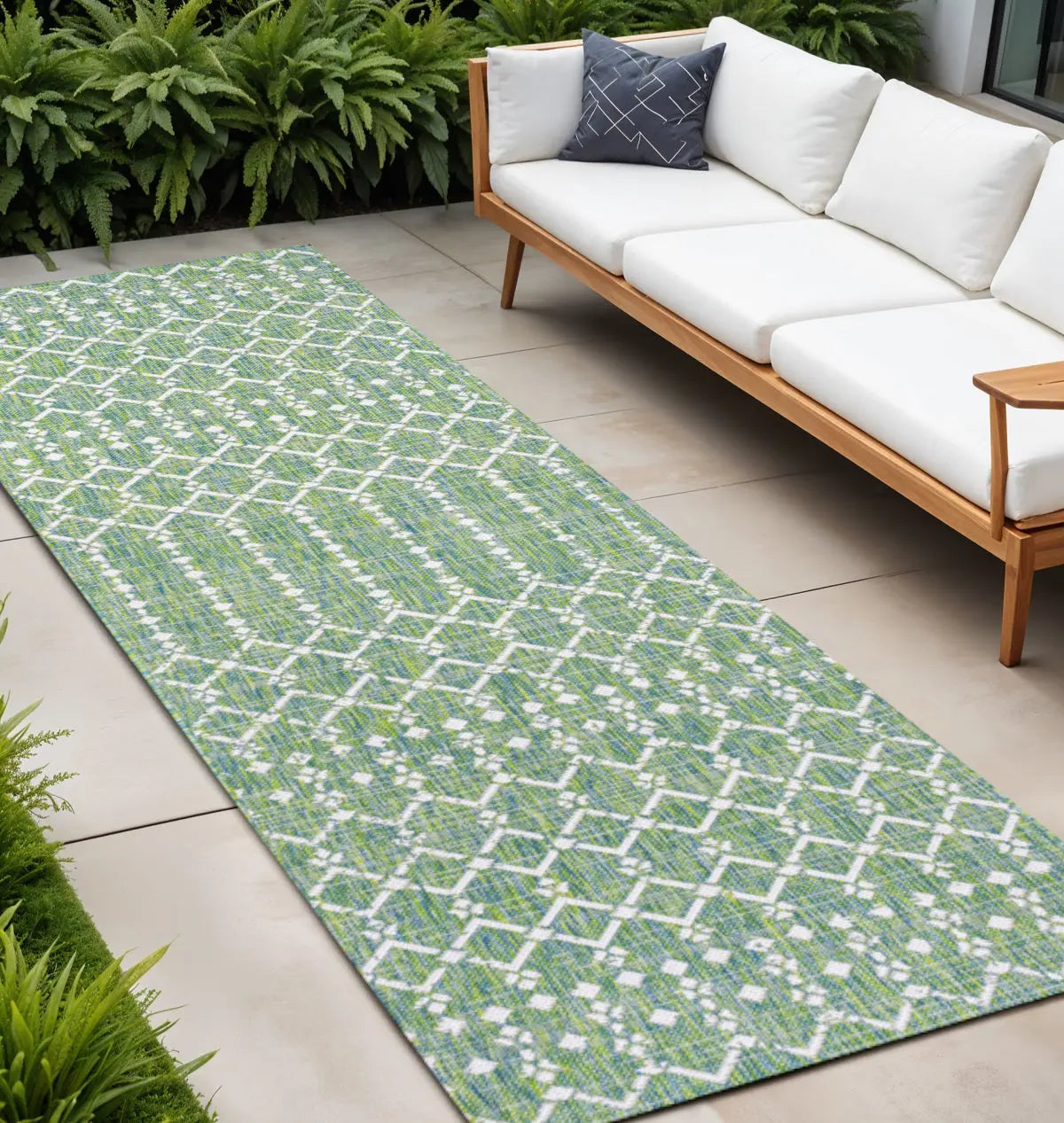 10' Green And Cream Trellis Indoor Outdoor Runner Rug Homeroots Outdoor