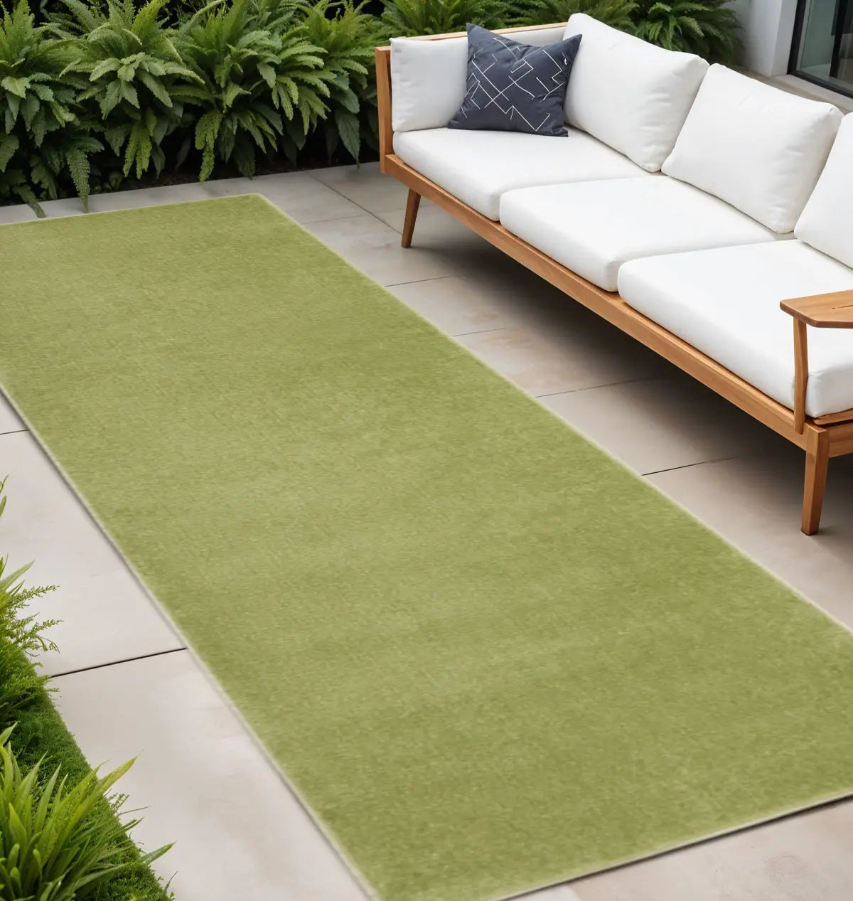 10' Green Indoor Outdoor Runner Rug Homeroots Outdoor