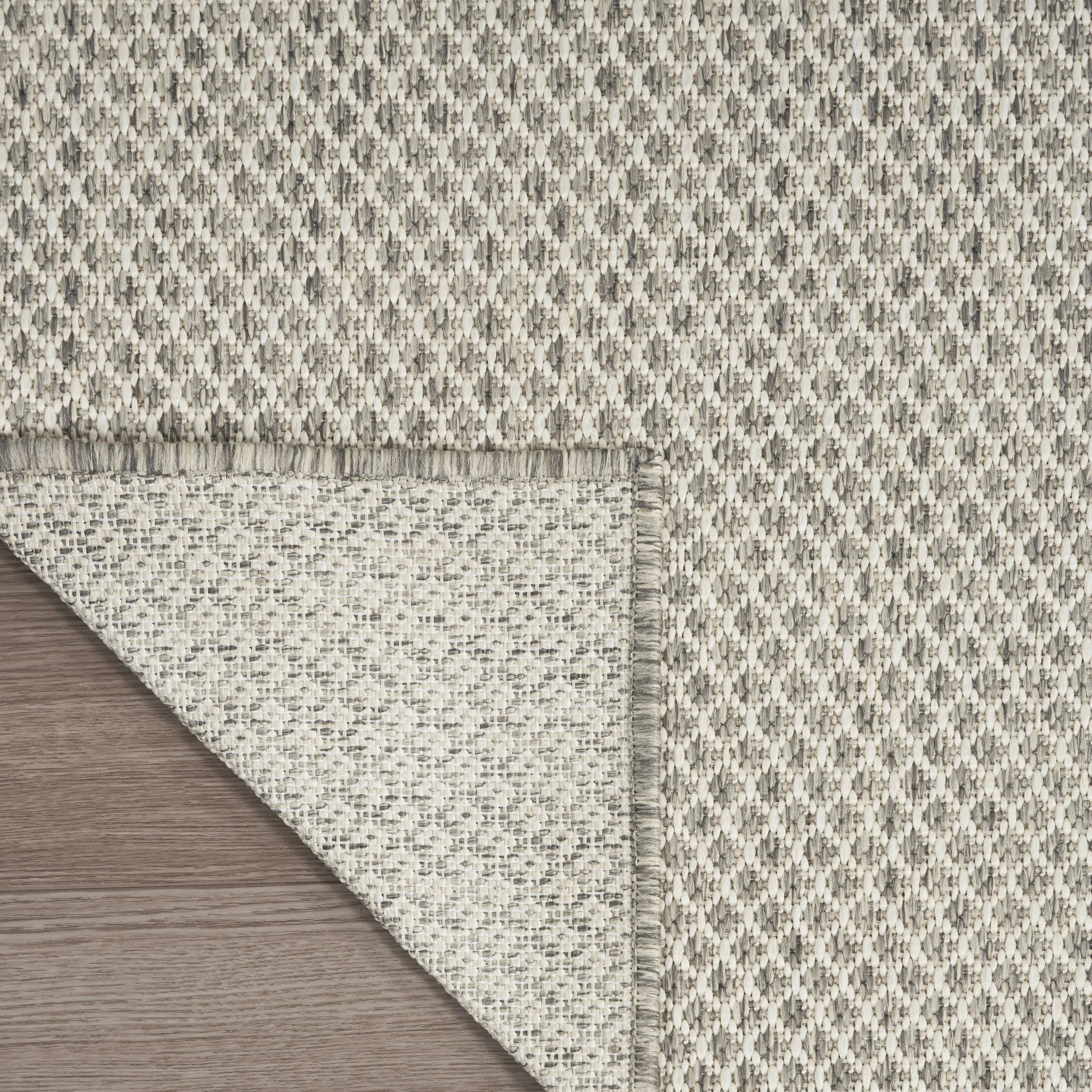 10' Ivory And Silver Square Geometric Indoor Outdoor Area Rug Homeroots Outdoor