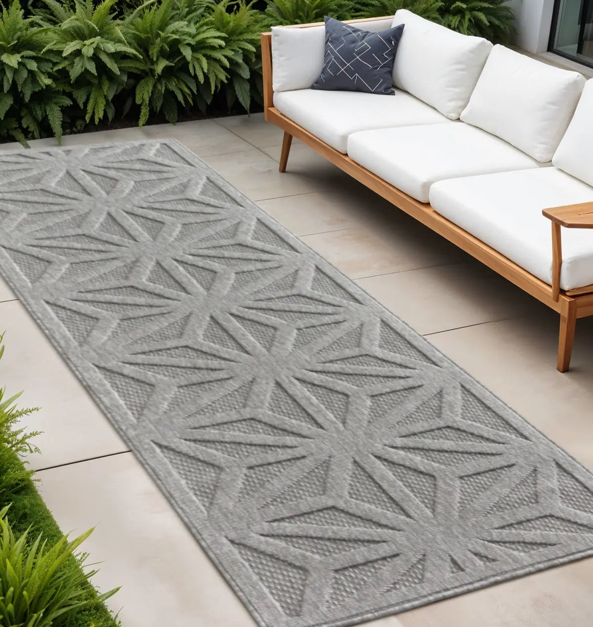 10' Light Gray And Gray Geometric Indoor Outdoor Runner Rug Homeroots Outdoor