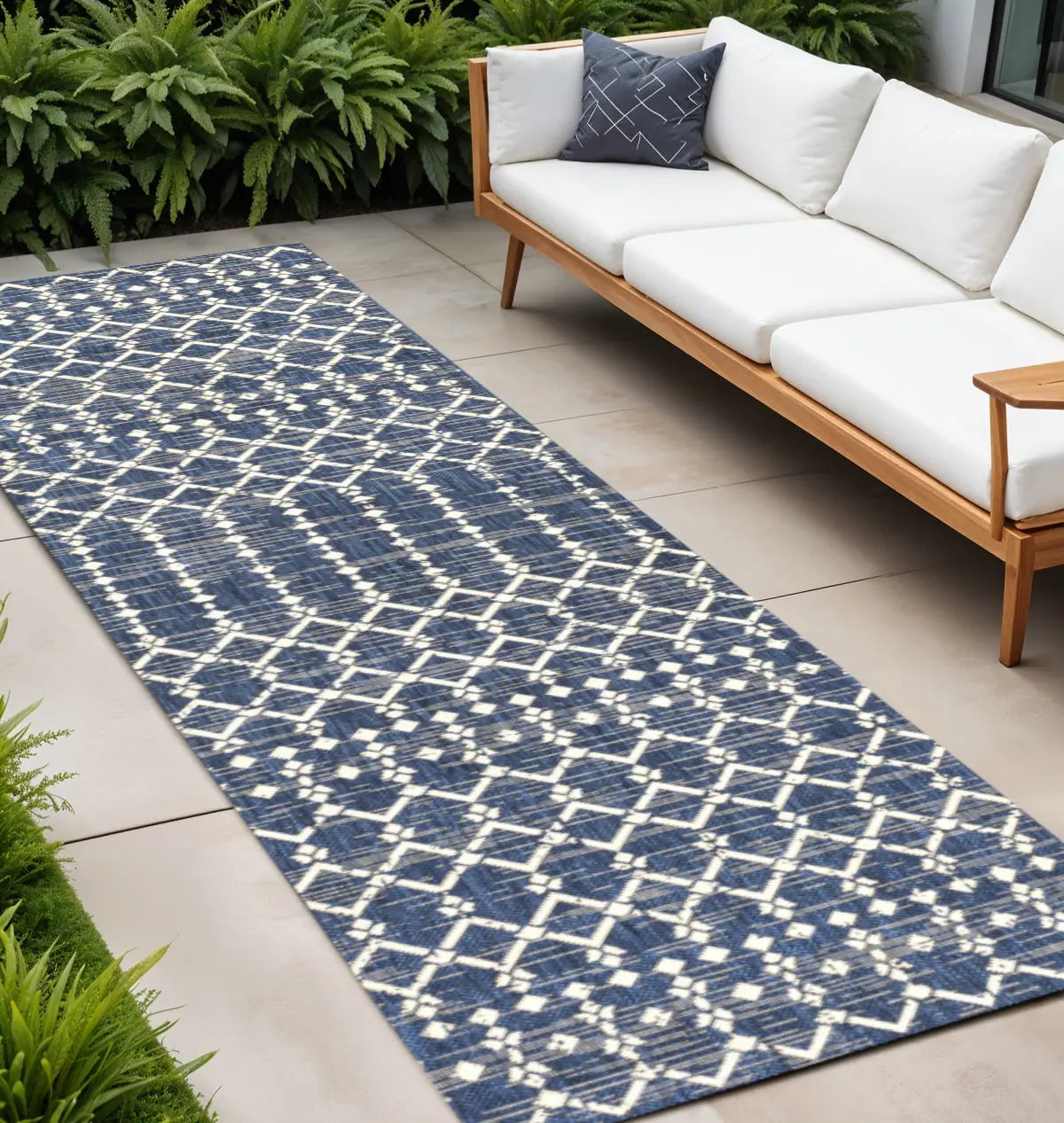 10' Navy Blue And Beige Trellis Indoor Outdoor Runner Rug Homeroots Outdoor