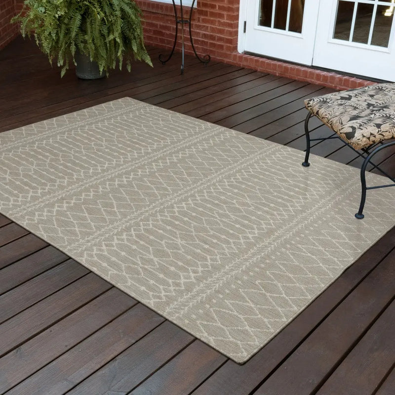 10' X 13' Gray And Ivory Indoor Outdoor Area Rug Homeroots Outdoor