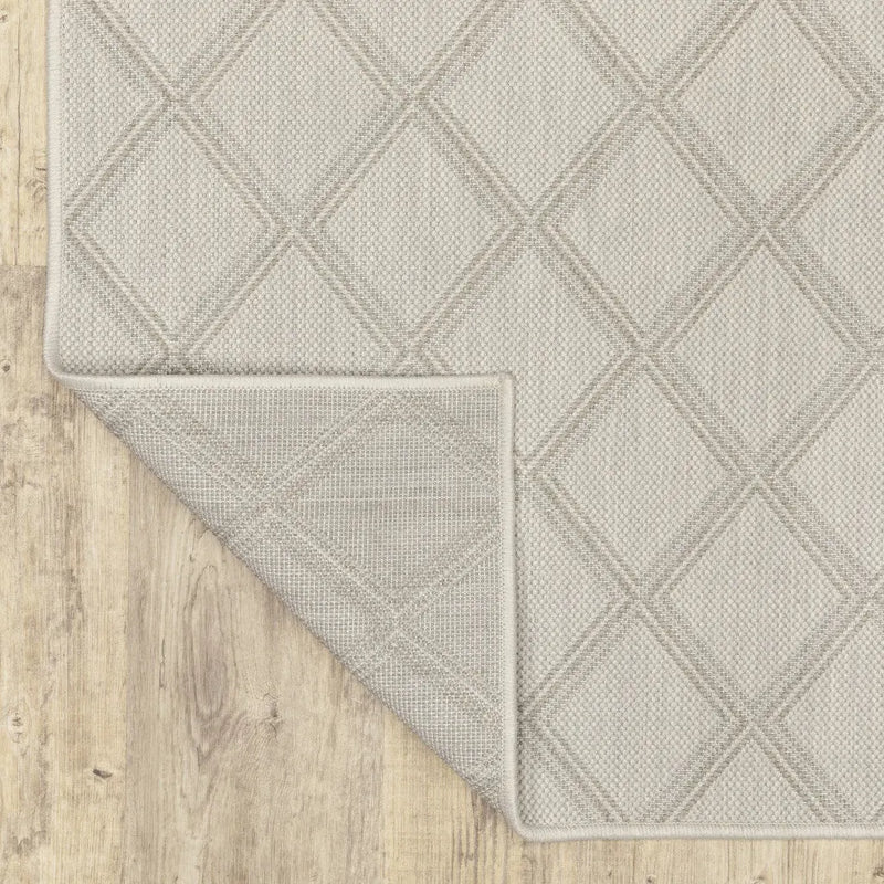 10' X 13' Gray and Ivory Geometric Stain Resistant Indoor Outdoor Area Rug Homeroots Outdoor