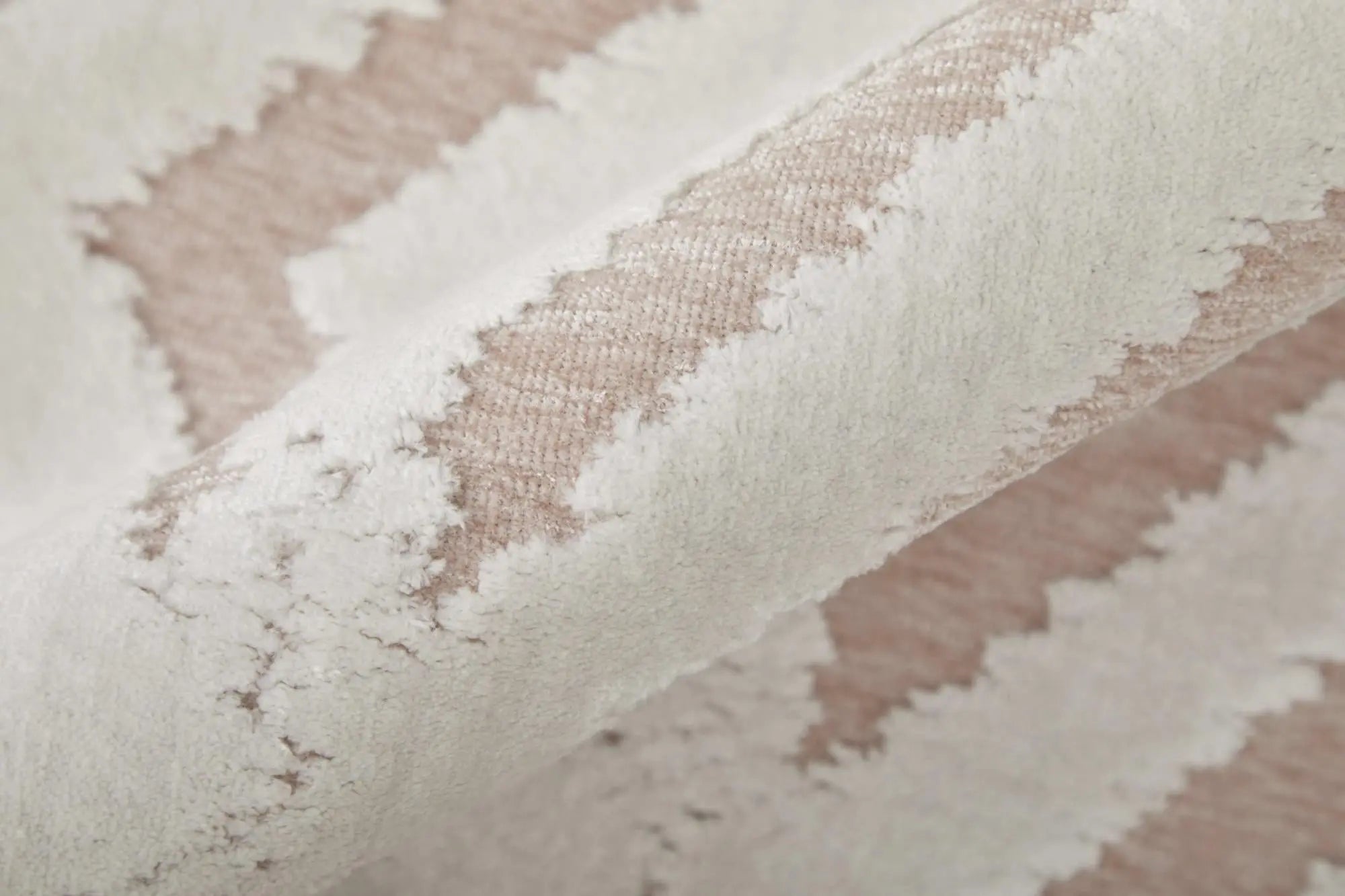10' X 13' Pink And White Area Rug Homeroots Home Decor