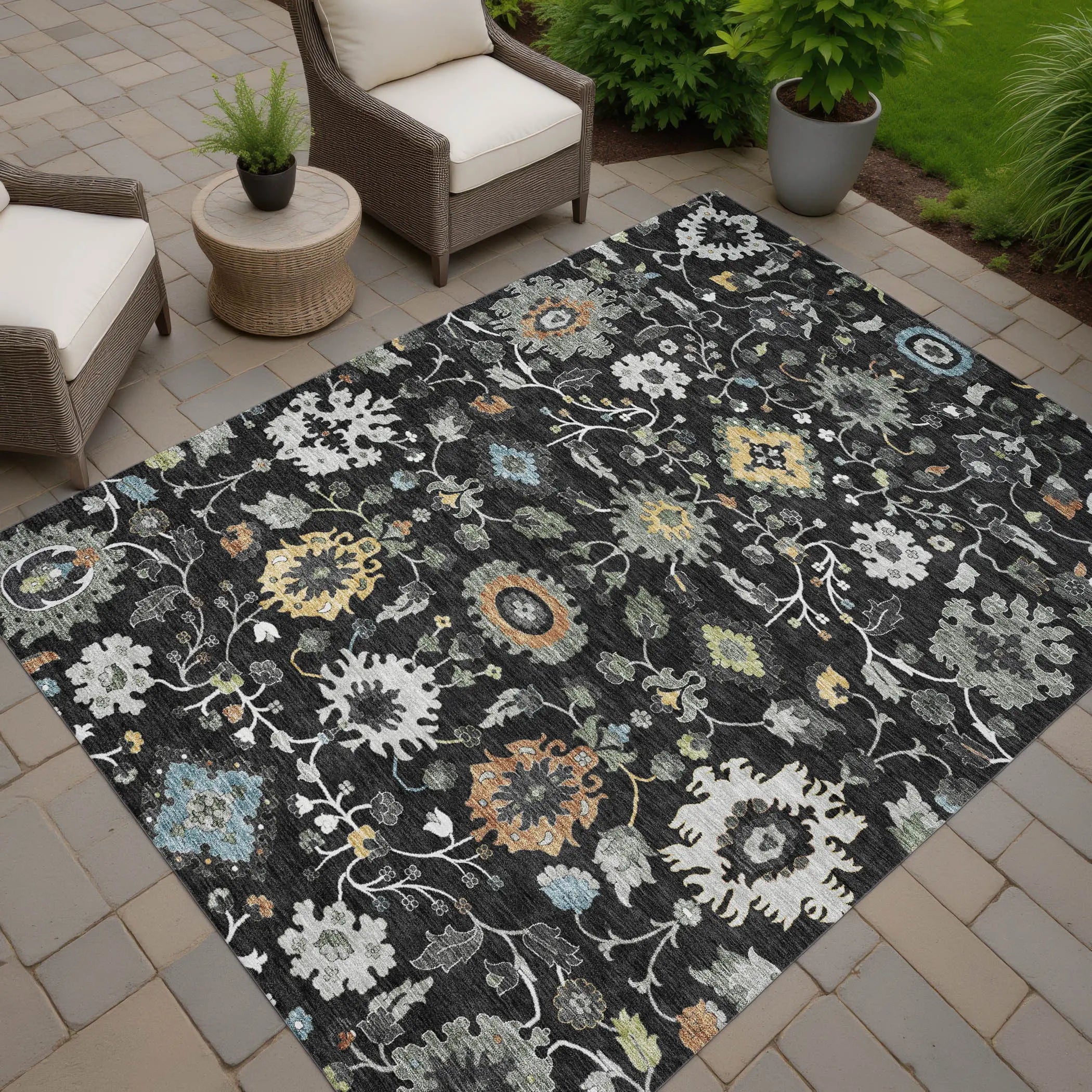 10' X 14' Black And Gray Floral Medallion Washable Indoor Outdoor Area Rug Homeroots Outdoor