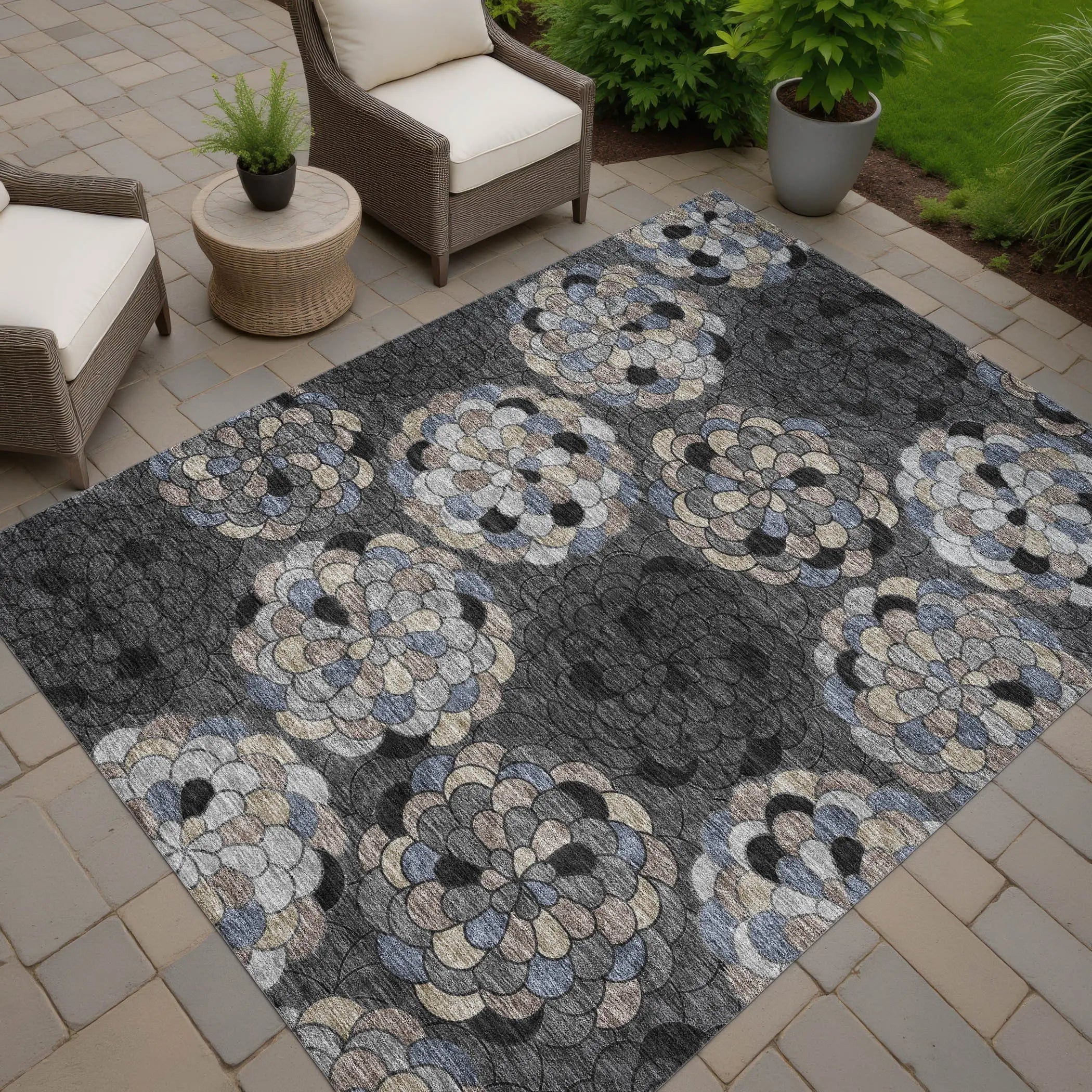 10' X 14' Black And Gray Floral Washable Indoor Outdoor Area Rug Homeroots Outdoor