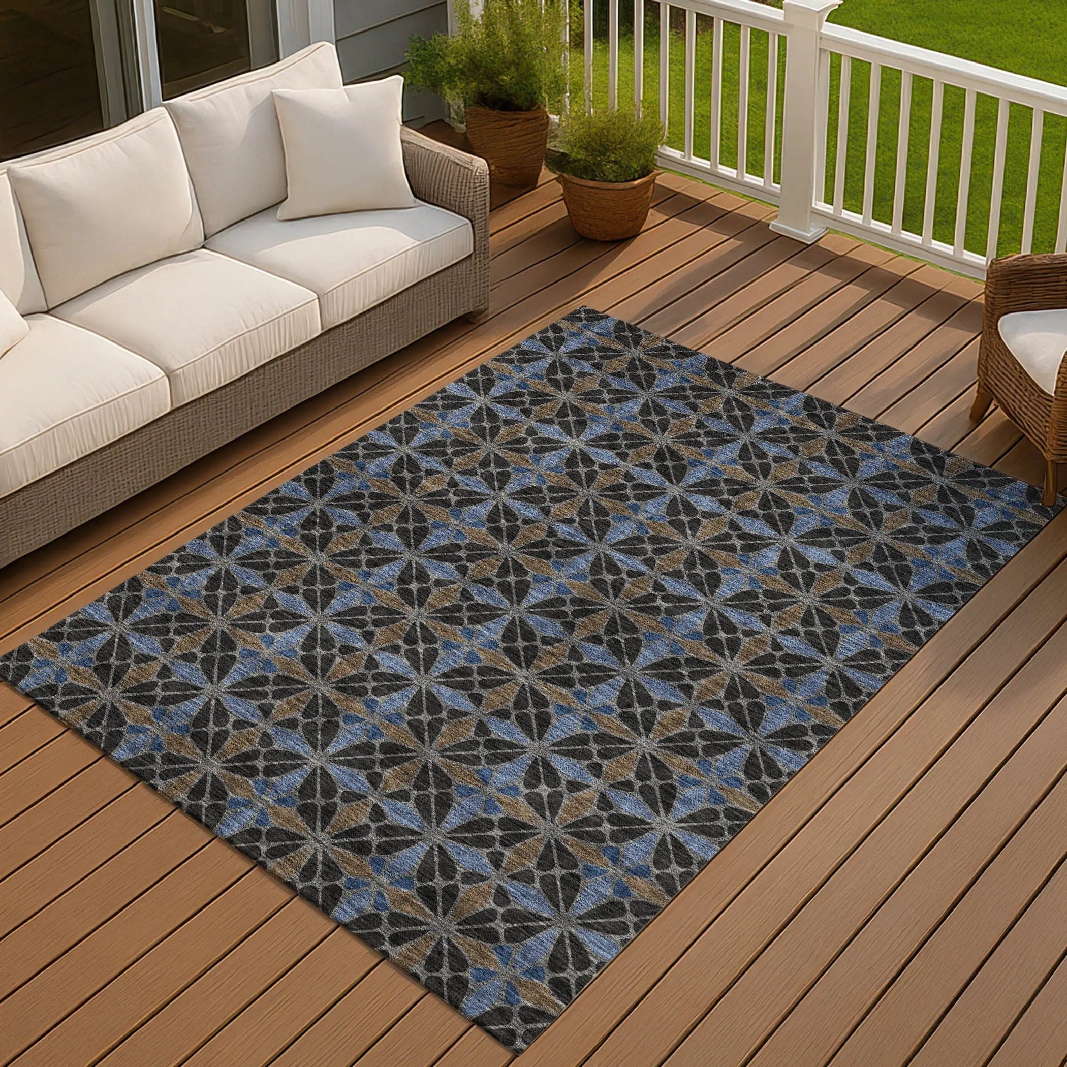 10' X 14' Black And Gray Geometric Washable Indoor Outdoor Area Rug Homeroots Outdoor