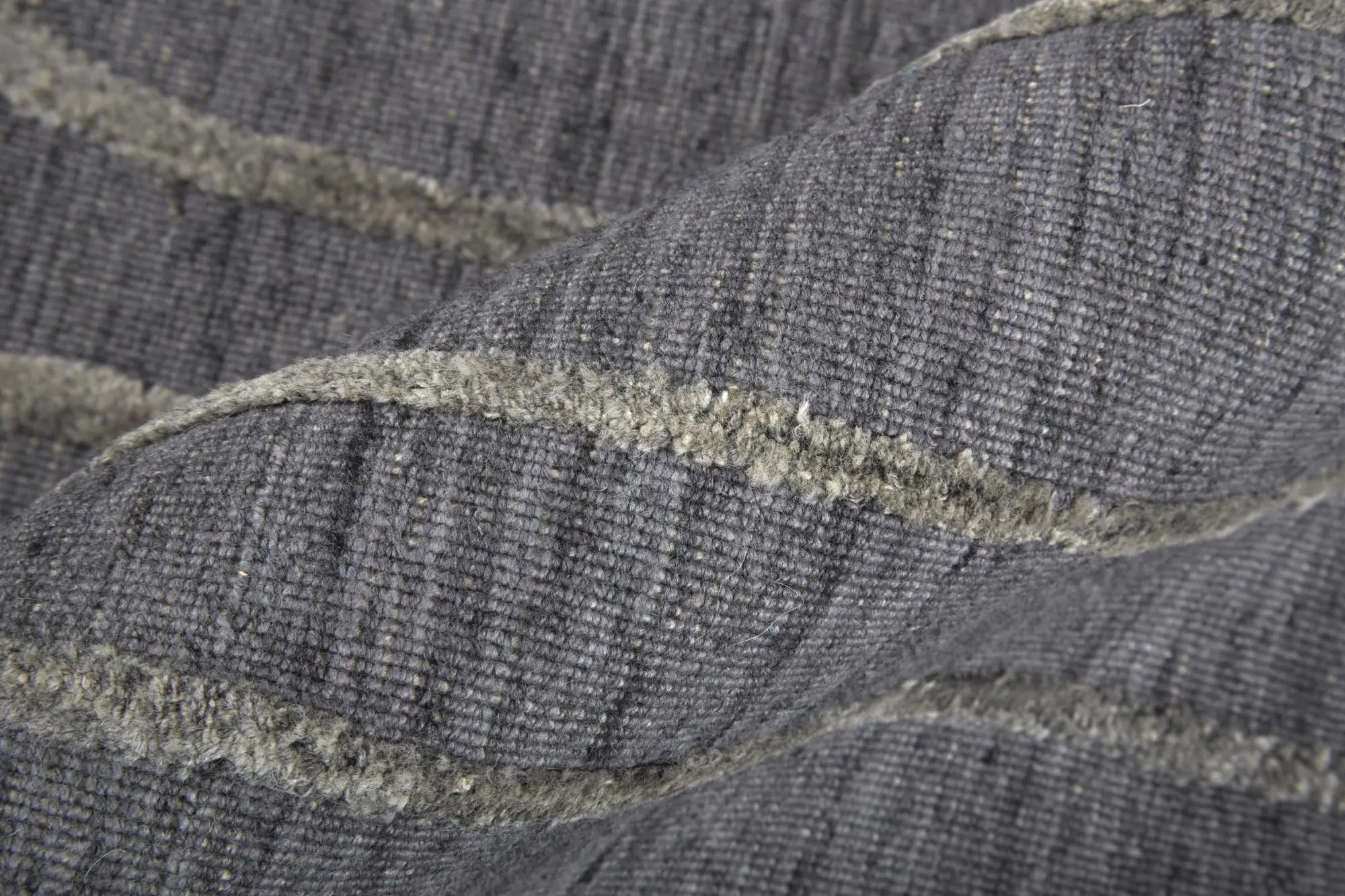 10' X 14' Gray And Silver Hand Woven Area Rug Homeroots Home Decor
