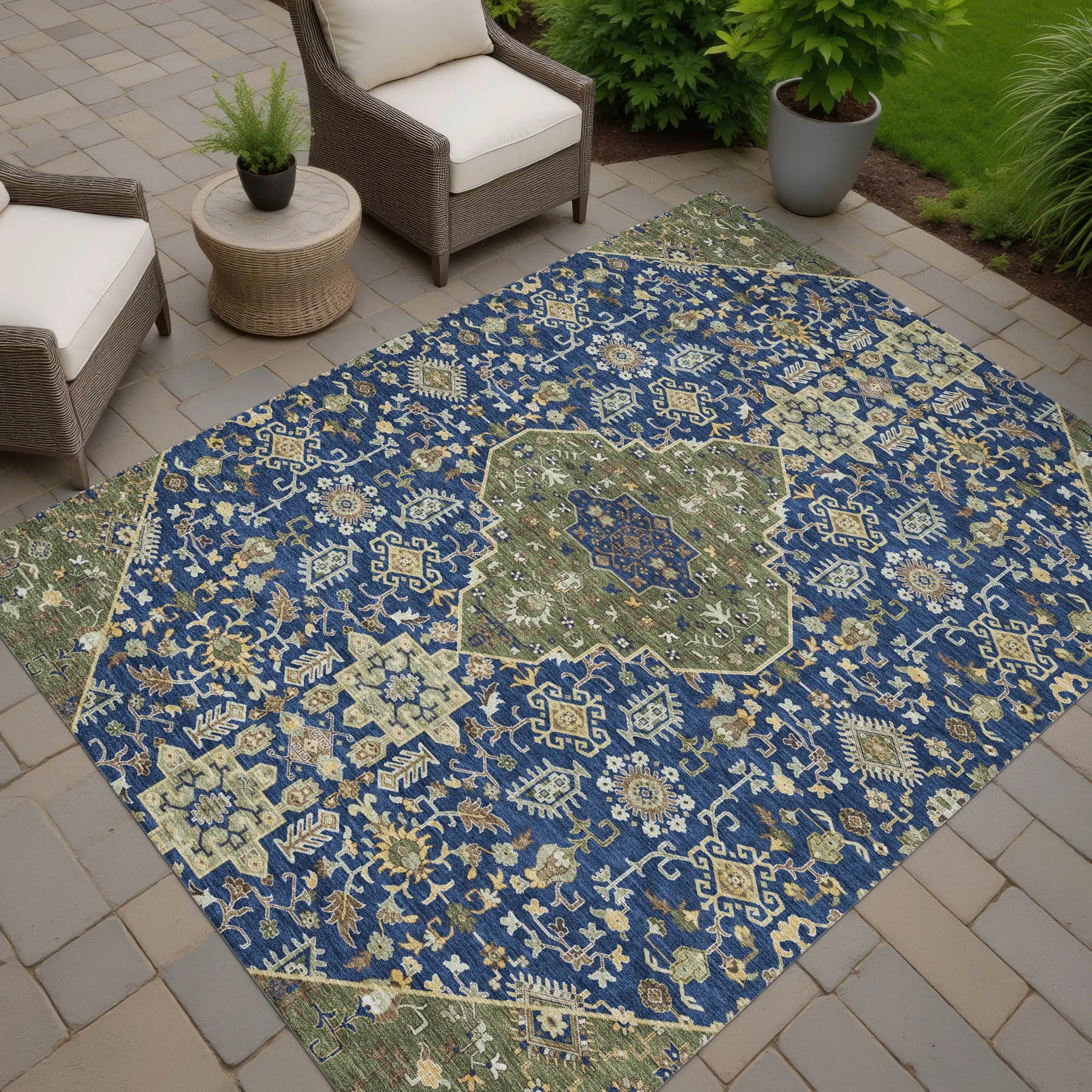 10' X 14' Navy Blue And Pewter Medallion Washable Indoor Outdoor Area Rug Homeroots Outdoor