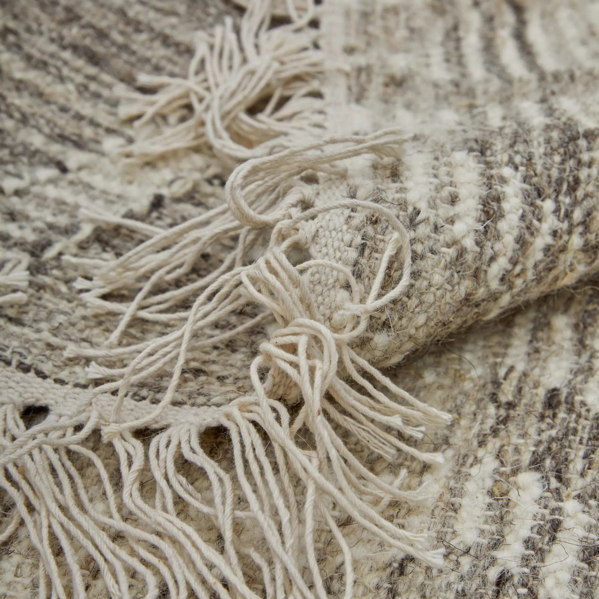 10' X 14' Taupe Ivory And Gray Wool Geometric Hand Woven Area Rug With Fringe Homeroots Home Decor