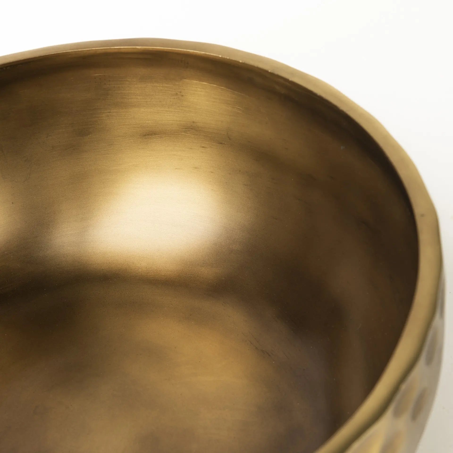11" Antiqued Brass Hammered Artisan Round Centerpiece Bowl - GreatEagleInc