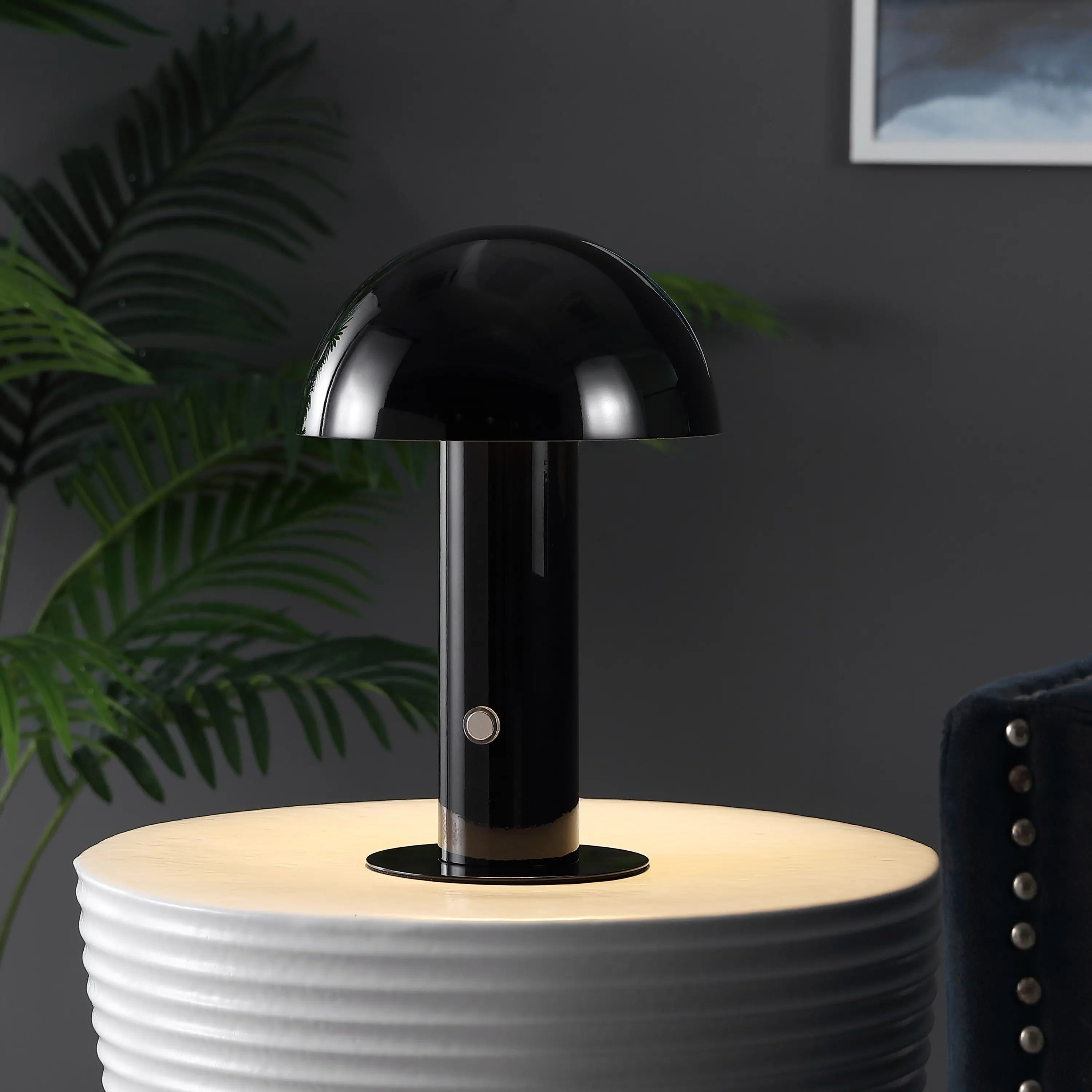 11" Black Novelty USB Table Lamp With Globe Shade Homeroots Lighting