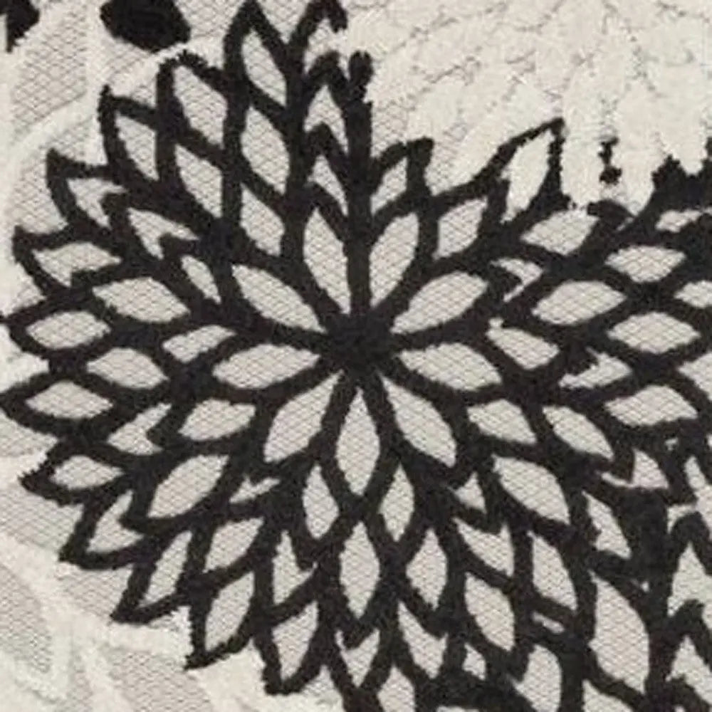 12' Black And White Indoor Outdoor Runner Rug Homeroots Outdoor