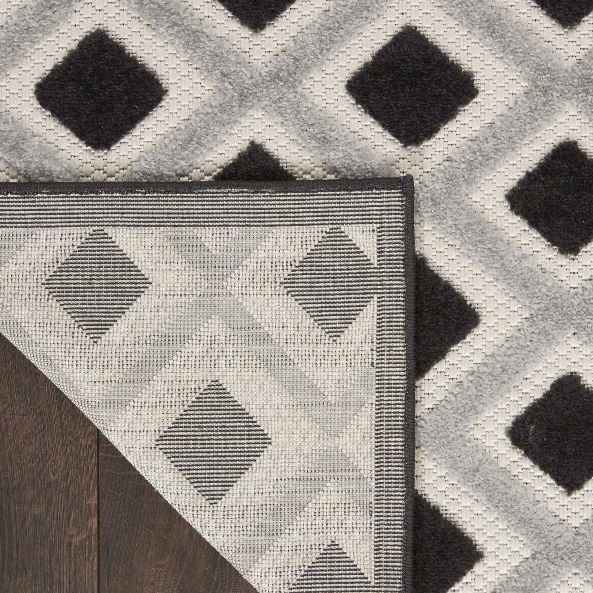 12' Black And White Indoor Outdoor Runner Rug Homeroots Outdoor