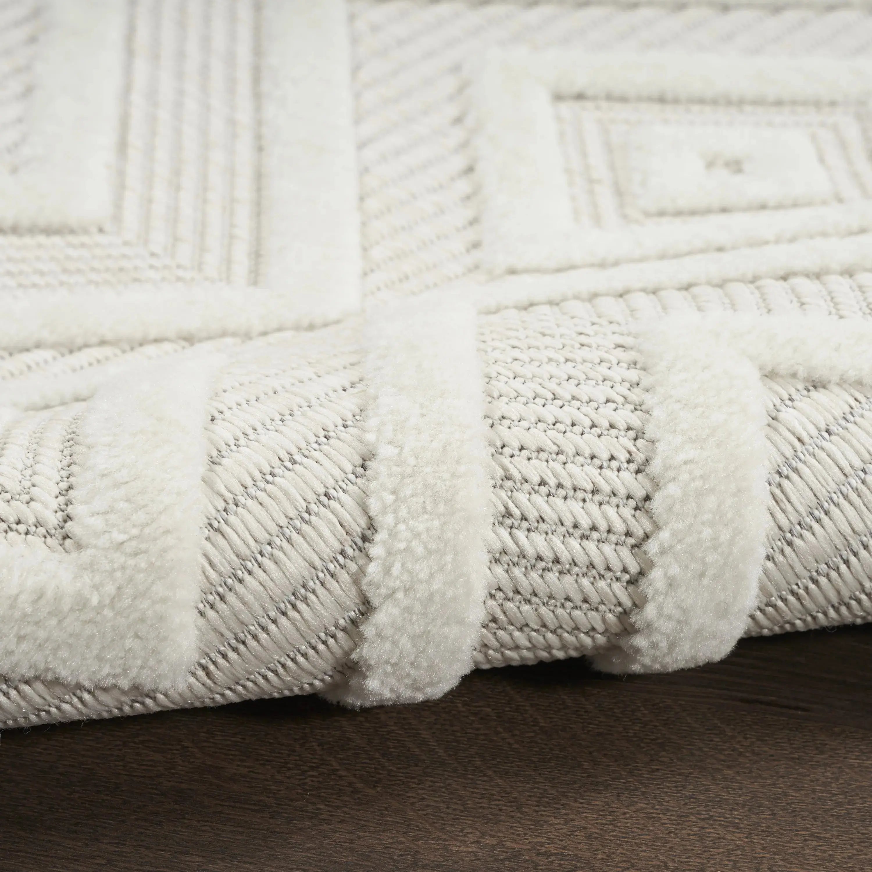 12' Ivory And White Geometric Indoor Outdoor Runner Rug Homeroots Outdoor