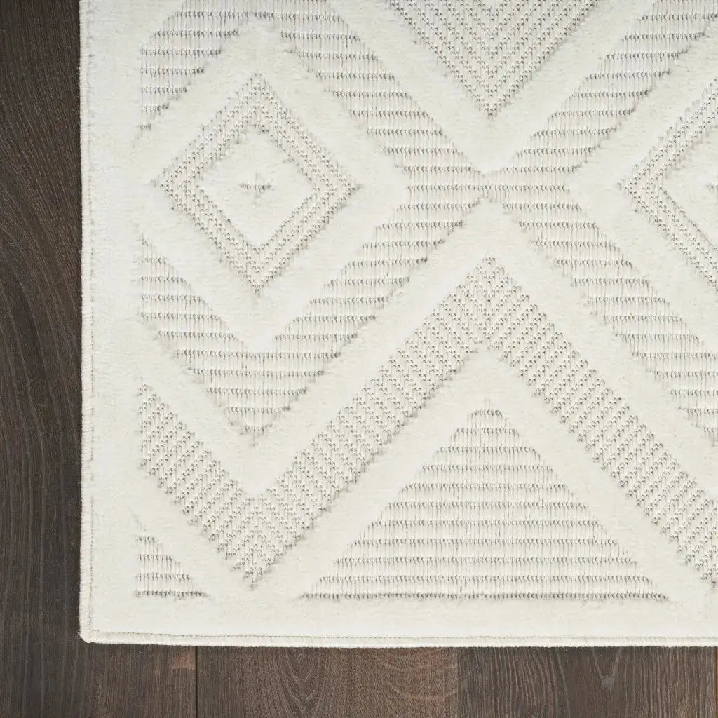 12' Ivory And White Geometric Indoor Outdoor Runner Rug Homeroots Outdoor