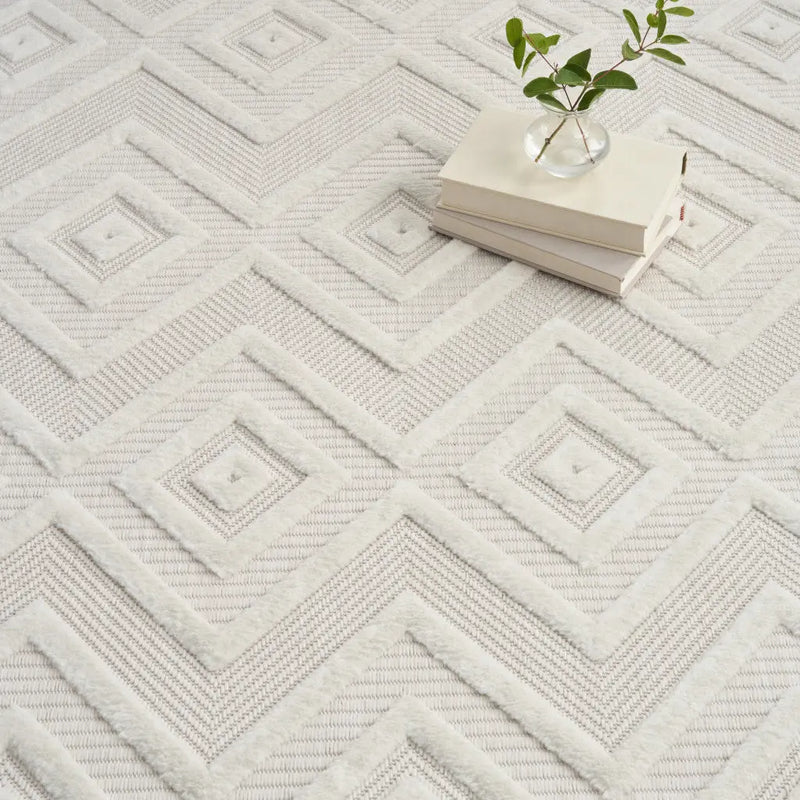 12' X 15' Ivory And White Geometric Indoor Outdoor Area Rug Homeroots Outdoor