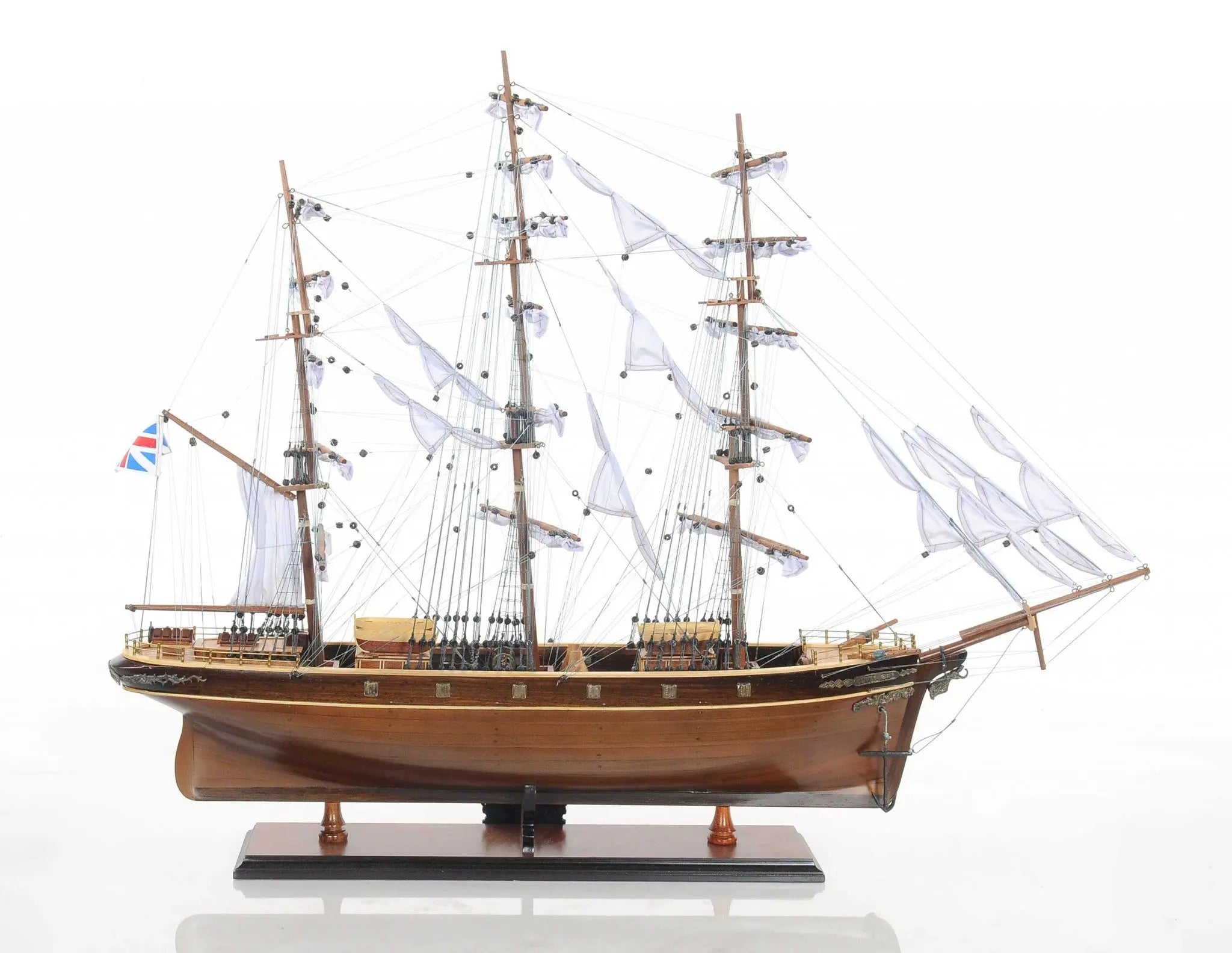 12" X 34" X 27.5" Cutty Sark Homeroots Home Decor