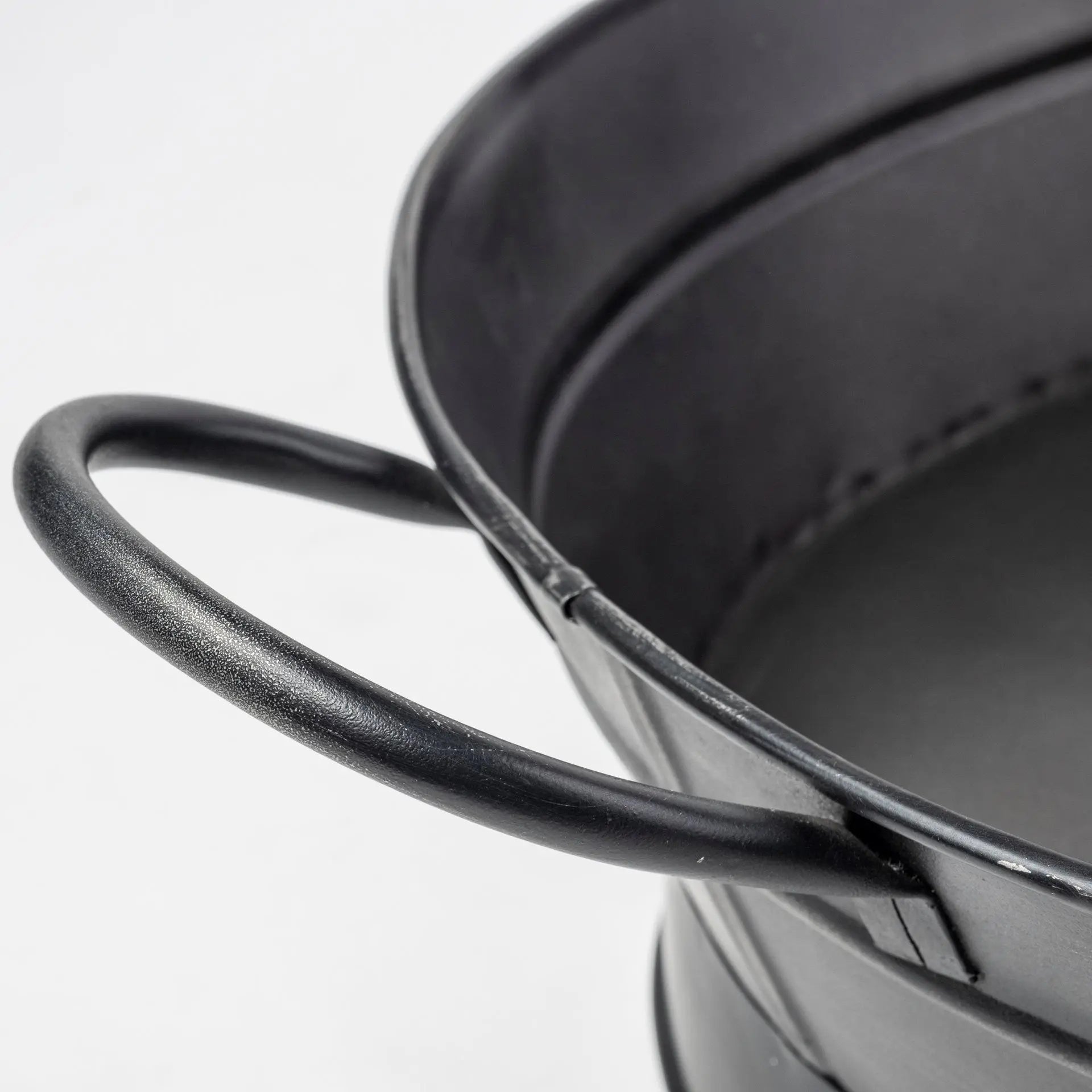 14" Black Metal Basket Homeroots Office