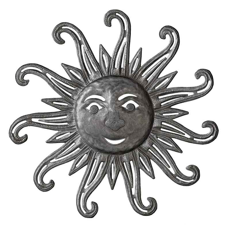Medium metal sun wall decor in dark gray with smiling face and curled rays