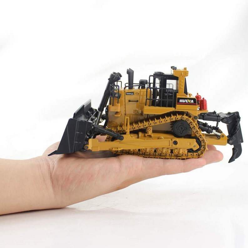 D8 Scraper Die-Cast Construction Model (1:50 Scale) - Toys