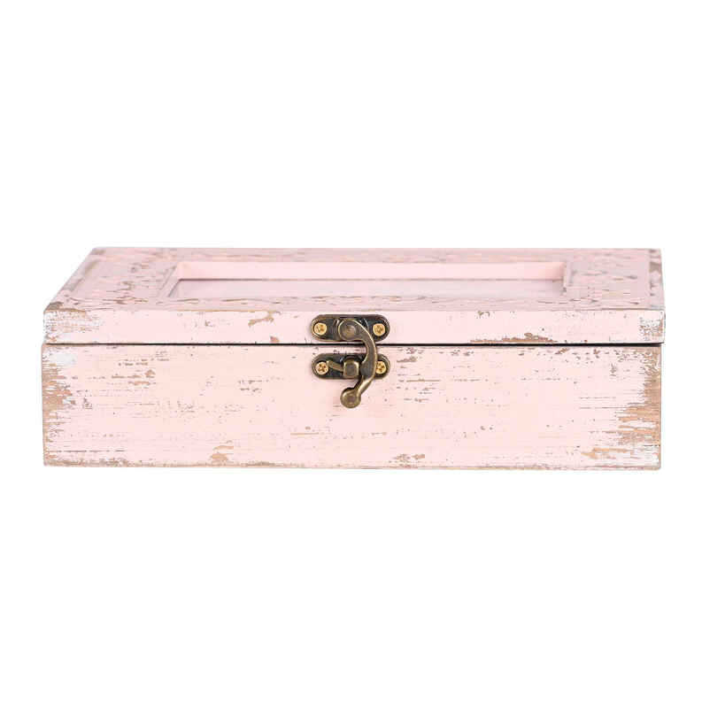 Pink distressed music box with brass latch and hinged clasp