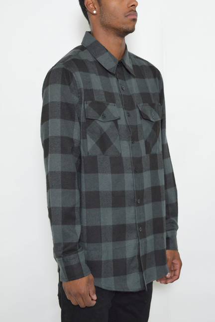 111 flannel dark grey/black plaid button-up shirt with long sleeves