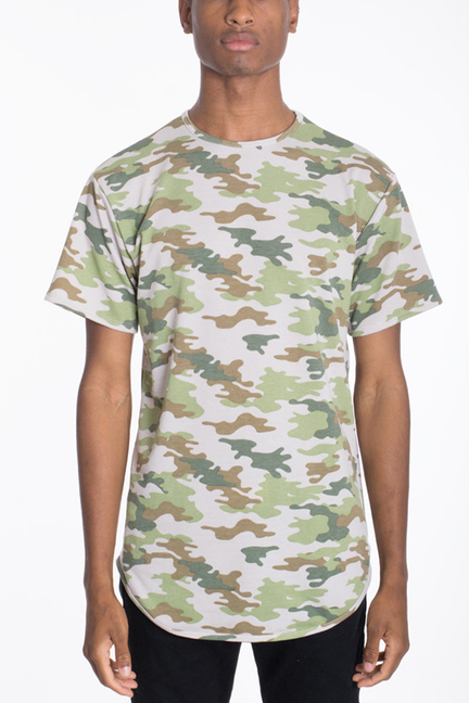 Camouflage crewneck T-shirt with scalloped hem, light green and brown tones