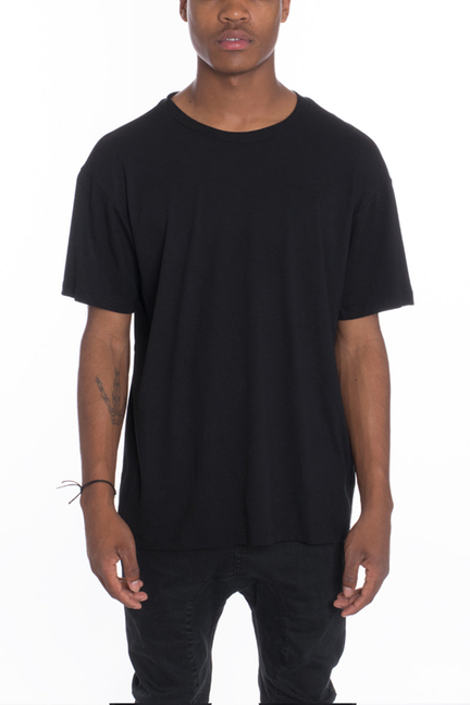 Carlton pique tee in black, short-sleeve crewneck T-shirt