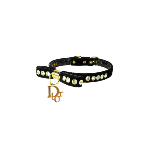 Black velvet dog collar with rhinestones, gold-tone buckle and D charm