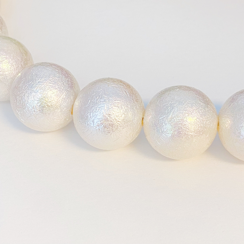 Iridescent white pearl beads purse strap, single row close-up
