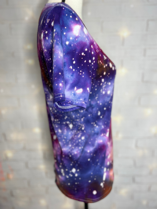 Ice tie-dye blank tee with purple-blue galaxy print, short sleeves