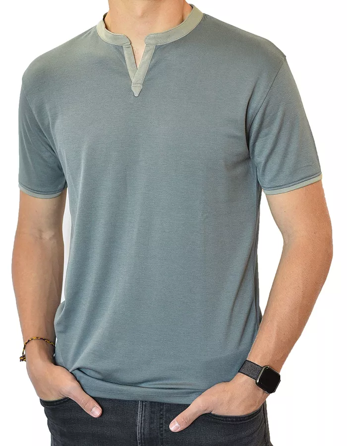 Green short-sleeve notch-collar polo with button placket, relaxed fit
