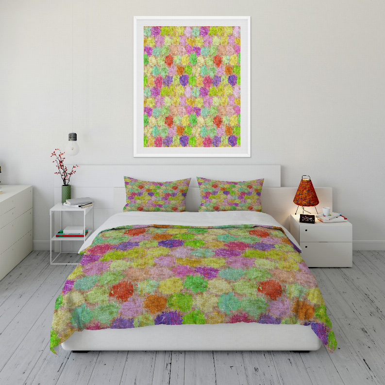 Multicolor comforter set with floral abstract pattern and two matching pillowcases